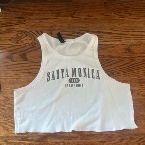 Santa Monica H&M Cropped Muscle Tee
Size XS
